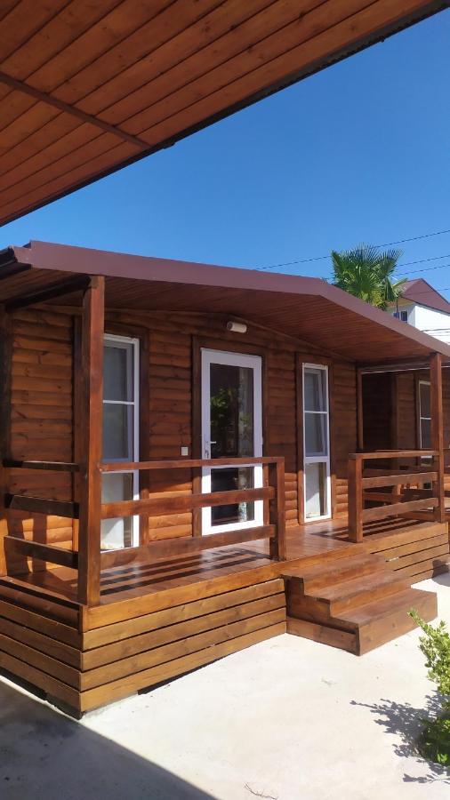Guesthouse Mira กากรา ภายนอก รูปภาพ